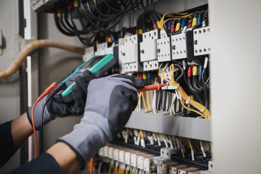 How to Manage Electrical Loads in Large Commercial Buildings