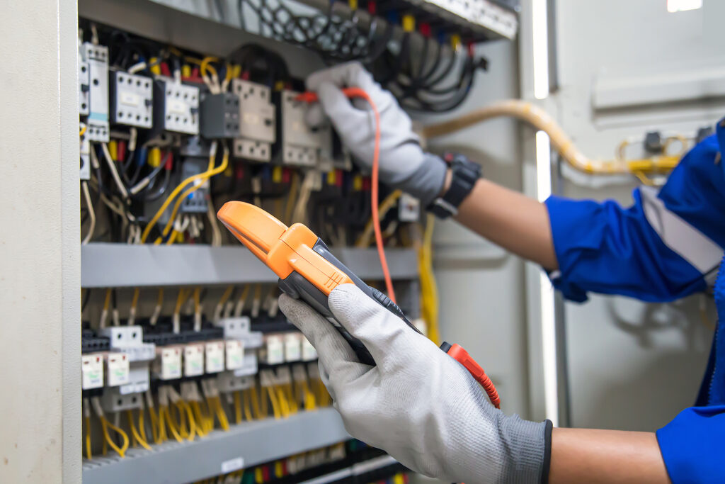What a Strong Commercial Electrical Maintenance Plan Should Include Throughout the Year